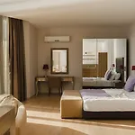 Ladies (adults Only) 5*