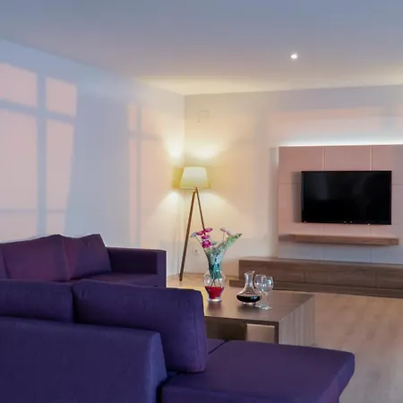 Ladies (adults Only) Hotel apartamentowy