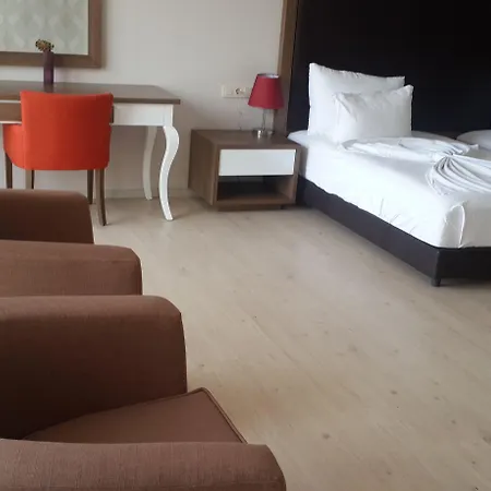 Ladies (adults Only) Apart-hotel Gokcealan