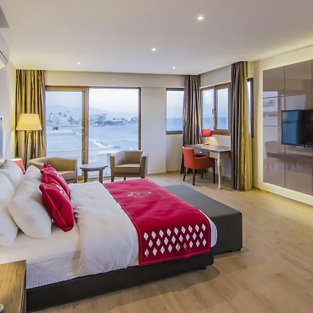 Hotel apartamentowy Ladies (adults Only)