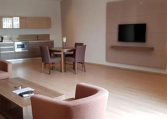 Ladies (adults Only) Apart-hotel Gokcealan
