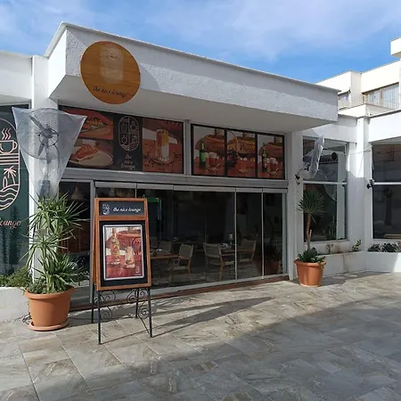 Ladies (adults Only) Apartahotel 5*