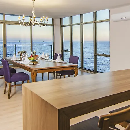 Ladies (adults Only) Апарт-отель 5*