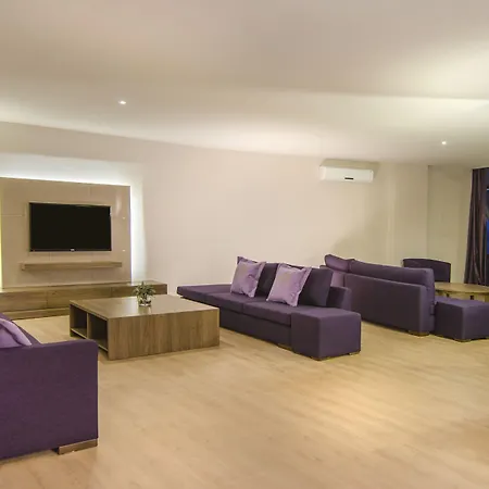 Ladies (adults Only) 5*