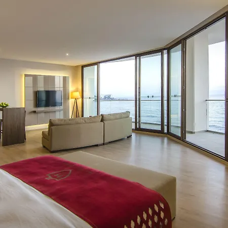 Ladies (adults Only) Апарт-отель 5*