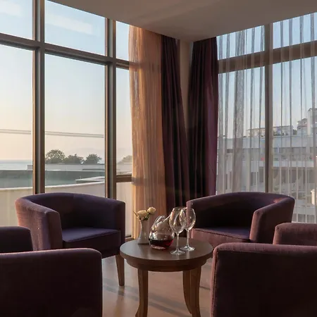 Apartmanhotel Ladies (adults Only) 5*