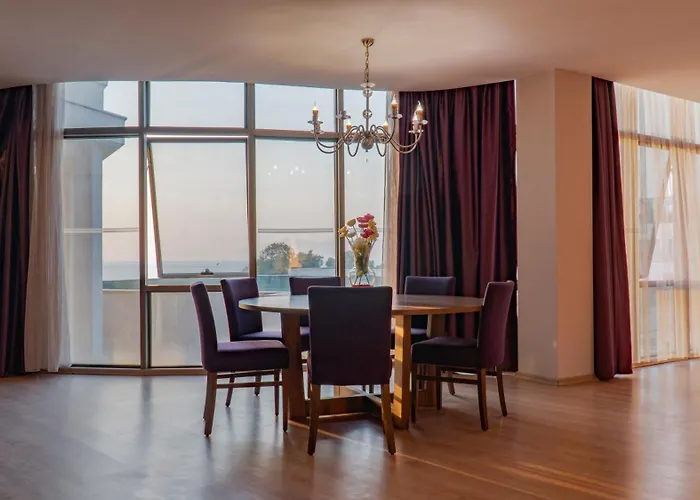 Ξενοδοχείο με διαμερίσματα Ladies (adults Only) 5*