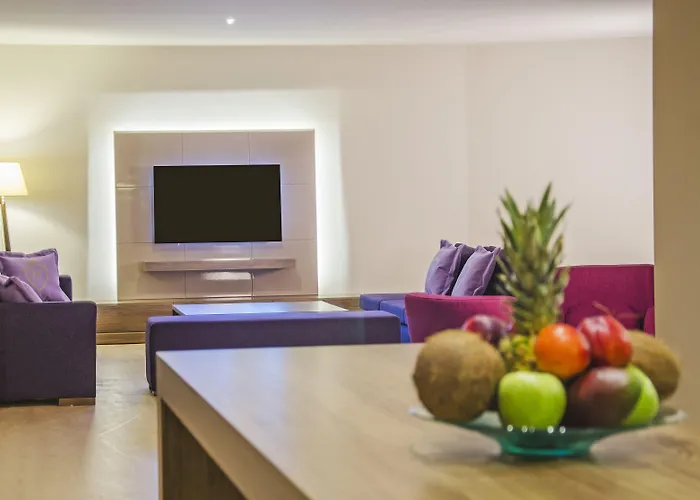 Ladies (adults Only) Ξενοδοχείο με διαμερίσματα 5*